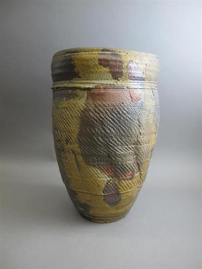 ROUSSEAU Hervé (né en 1955)
Important vase...