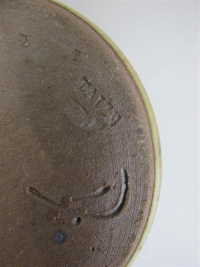 MONTMOLLIN Frère Daniel de (né en 1921)
Vase...