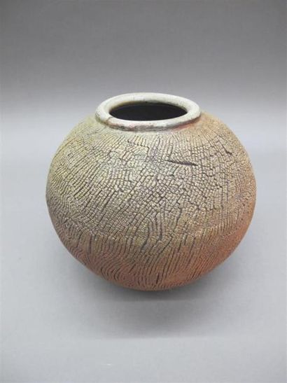 YANG Seungho (né en 1955)
Vase ovoïde en...