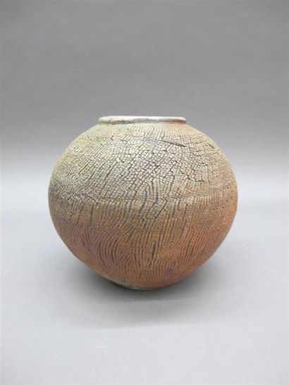 YANG Seungho (né en 1955)
Vase ovoïde en...