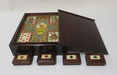 Ensemble de jeux : 4 boites de jetons en...