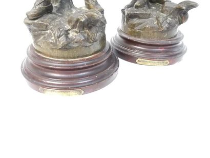 Paire de statuettes en métal: 