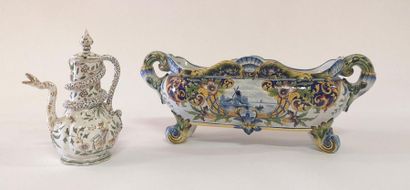 Grande jardinière en faïence, 55 cm (rest.),...