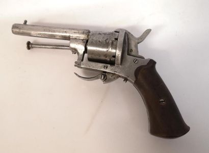 Revolver à broche 7 m/m Belges
Expert: M....