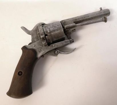 Revolver à broche 7 m/m Belges
Expert: M....