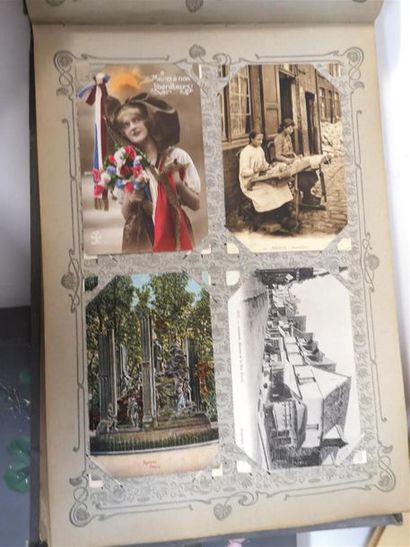 Album de cartes postales, essentiellement...