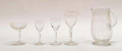 Service de tale en cristal : 12 coupes, 12...