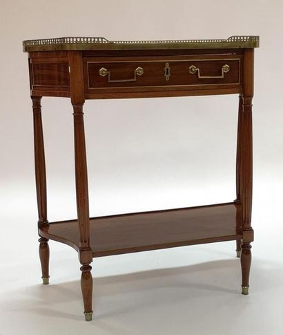 Console à côtés galbés en bois teinté style...