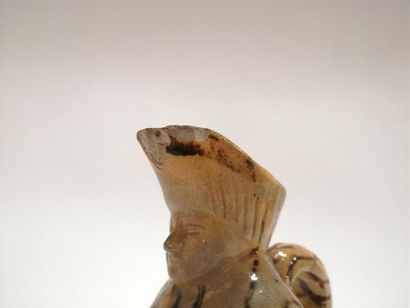 Pichet anthropomorphe. XIXe. Haut. 23 cm...