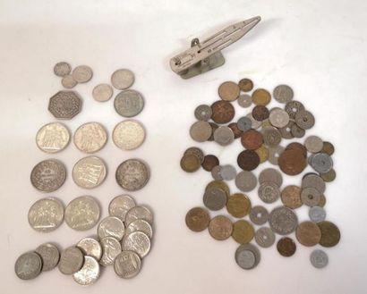 Ensemble de monnaies, certaines en argent...