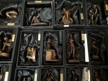 Collection de 31 sculptures en bronze dont...
