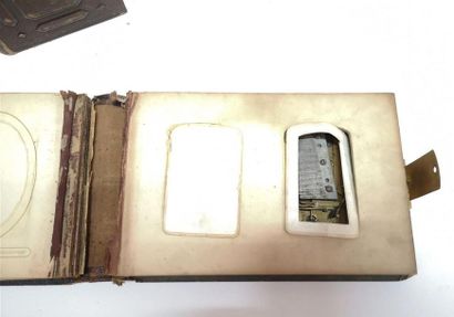 Album de photos musical, la reliure en bois...