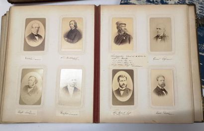 Album de photos et portraits divers: familles...
