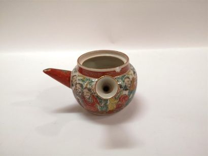 CHINE et divers. Collection de 12 théières...