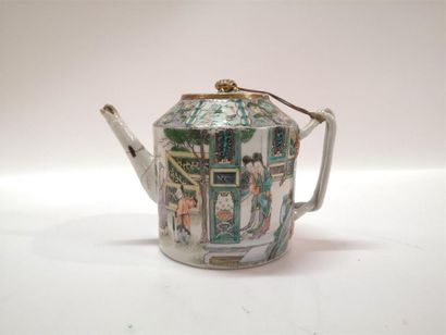CHINE et divers. Collection de 12 théières...