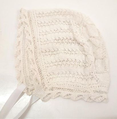 Robe de baptême, cape et bonnet début XXème...