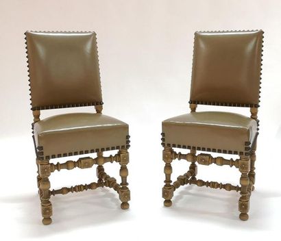 Paire de chaises Style Louis XIVgarnies de...