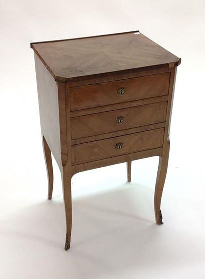 Petit chiffonnier en bois de placage style...