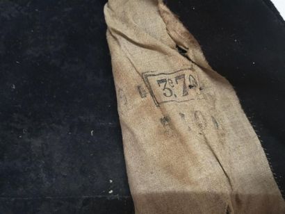 Boléro et gilet de zouave (3e 70), état moyen
Expert:...