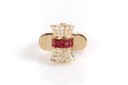 Bague tank en or style années 50 sertie de...