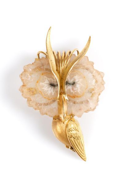 Grande broche- pendentif en or en forme de...