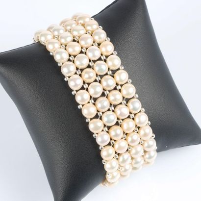 Bracelet 4 rangs en perles de culture naturelles...