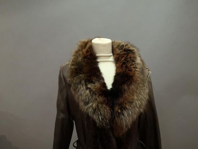 GIORGIO. Veste en cuir lisse chocolat, fourrure...