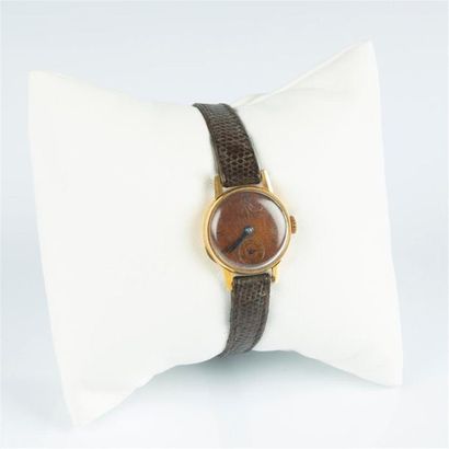 BAUME ET MERCIER. Bracelet-montre de dame...