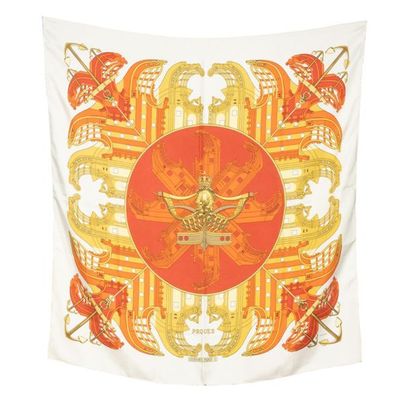 HERMES. Carré en soie, modèle Proues, dominante...