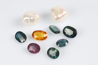Lot de saphirs de couleurs naturelles et...