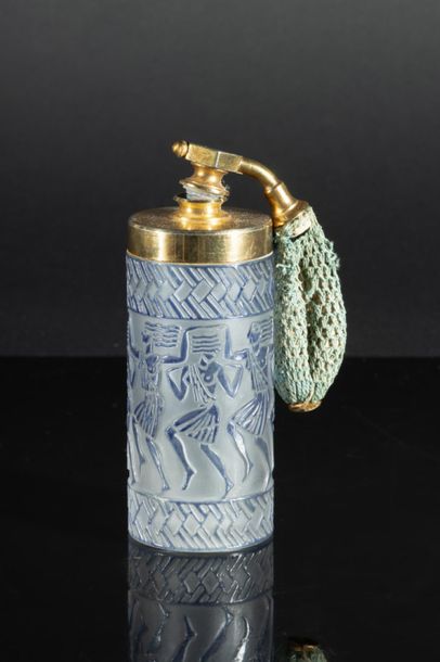 RENE LALIQUE (1860-1945). Flacon atomiseur...