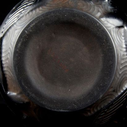 D'AVESN (1901-1991)
Vase ovoïde monté en...