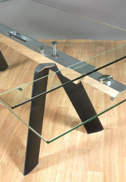 ROCHE BOBOIS, design Giusi Mastro
Table de...