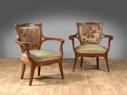 TRAVAIL BELGE ART NOUVEAU
Paire de fauteuils...