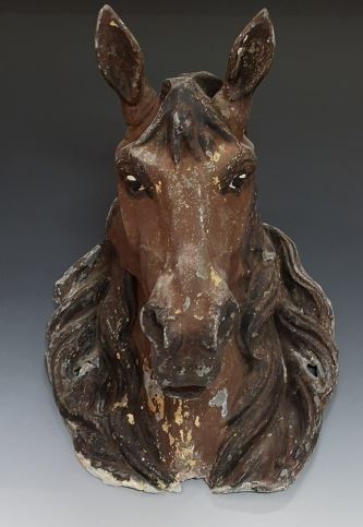 Tête de cheval en applique murale en tôle...
