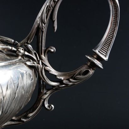 Théière et pot à lait balustre en argent,...