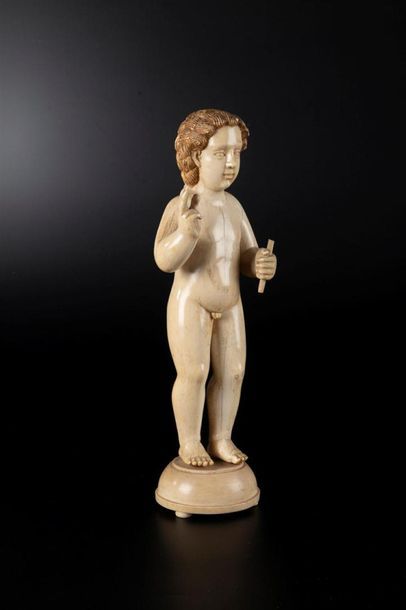 Enfant Jésus bénissant en ivoire sculpté...