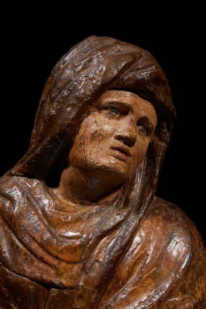 Vierge de Calvaire en bois sculpté en applique,...
