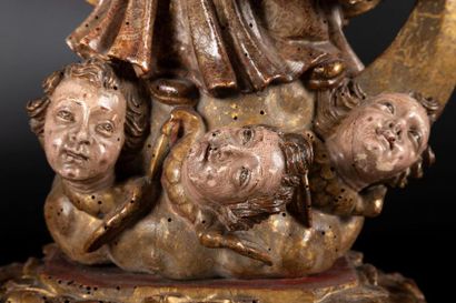 Vierge de l'Assomption en bois sculpté en...