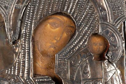 Vierge de Kazan
Marie dans ce modèle de Vierge...