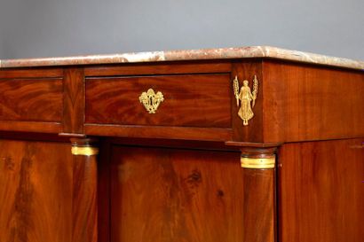Enfilade en acajou et placage d'acajou flammé...