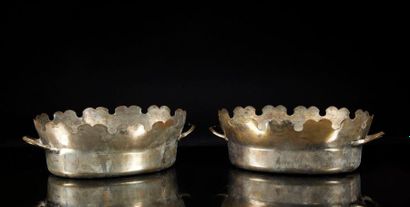 Paire de rafraîchissoirs ovales crénelés...