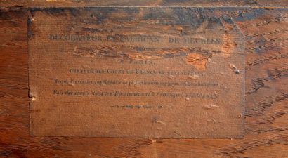 Secrétaire en loupe de frêne ouvrant à un...