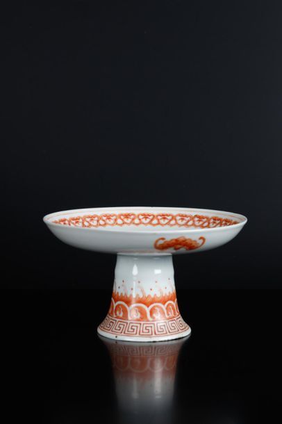 CHINE - Fin XIXe siècle
Coupe sur piédouche...
