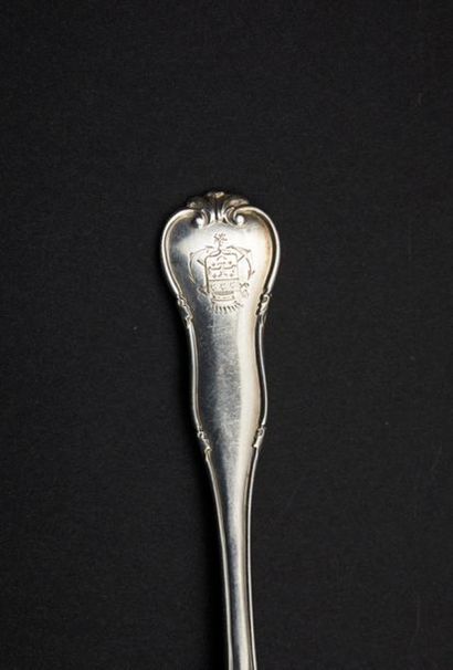 Ménagère de couverts en argent et argent...