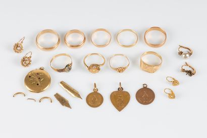 Ensemble de bijoux en or, certains sertis...