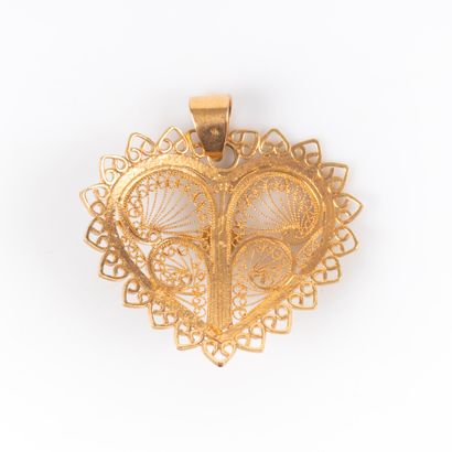 Pendentif Coeur en or filigrané. 13,46 g....