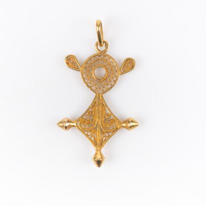 Pendentif Croix du sud en or filigrané. 6,51...