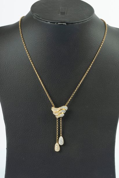 Collier en or, la chaîne maille ronde centré...