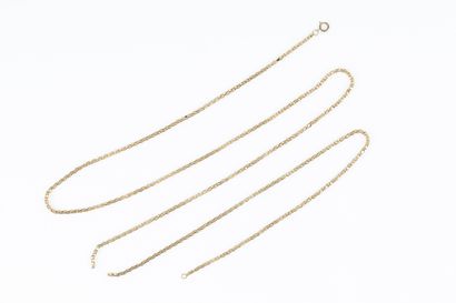 Sautoir en or (14 k) maille serpent. 15,05...